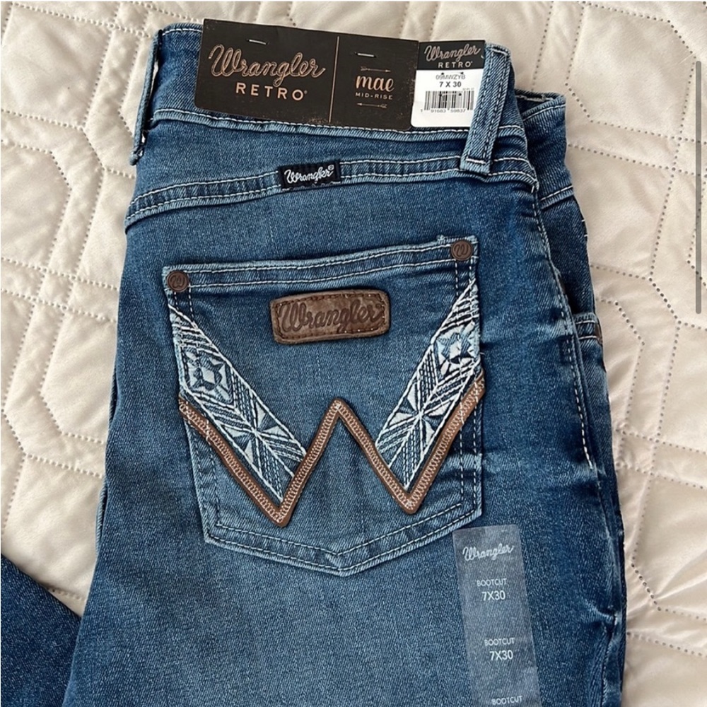 Wrangler Mae retro mid-rise Blaine jeans 7/30
